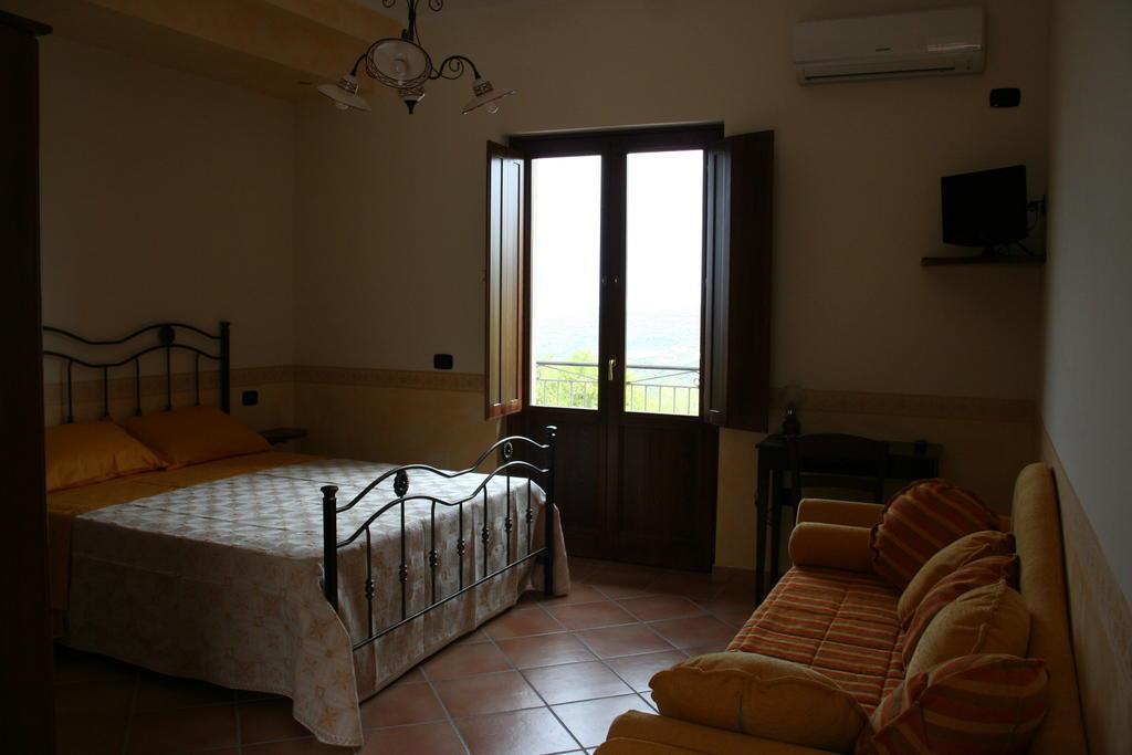 Residence Villa Rosi Laureana Cilento Номер фото